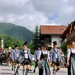 Alpenlaendischer Chalet-chic Lägenhet *